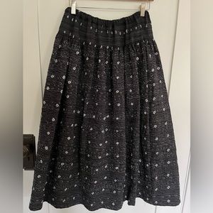 EUC Injiri Black Embroidered Skirt-Size 36